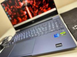 Laptop With 15.4-Inch Display, Core i7