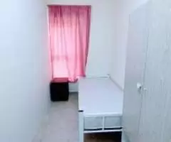 AVAILABLE SINGLE ROOM