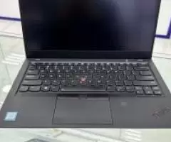 Lenovo ThinkPad X1 Carbon