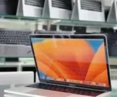 Macbook pro 2017 core i5