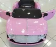 Rechargeable car for kid's Brand New