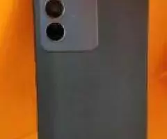 VIVO Y27e