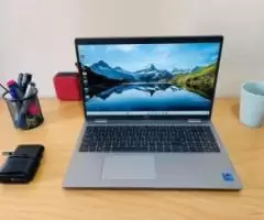 DELL PRECISION 3560 Mobile Workstation