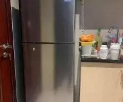 Hitachi fridge 330