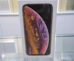 IPhone xs package (Renewed by Apple)