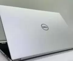 Dell XPS 15 9500,Core i7 10750H