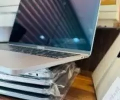 MacBook Pro 2020 Core i5 With Original Charger