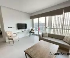 AED 2500, Living Room