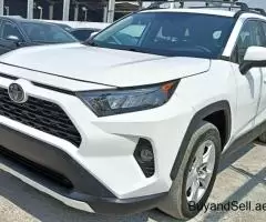 2020 Toyota RAV4, LE