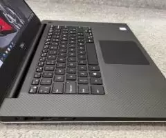 DELL XPS 15 -