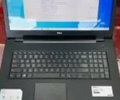 Dell inspiron 17-i3