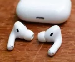 Apple airpod pro under warranty slightly used