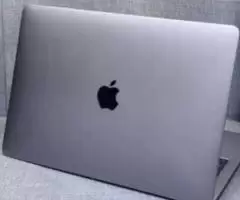 Apple Macbook Pro