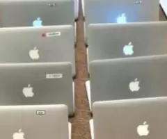 Apple Macbooks