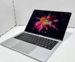 MACBOOK AIR Ratina