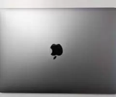 Apple MacBook