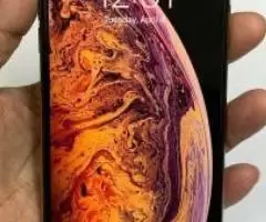 iPhone Xs Max 2